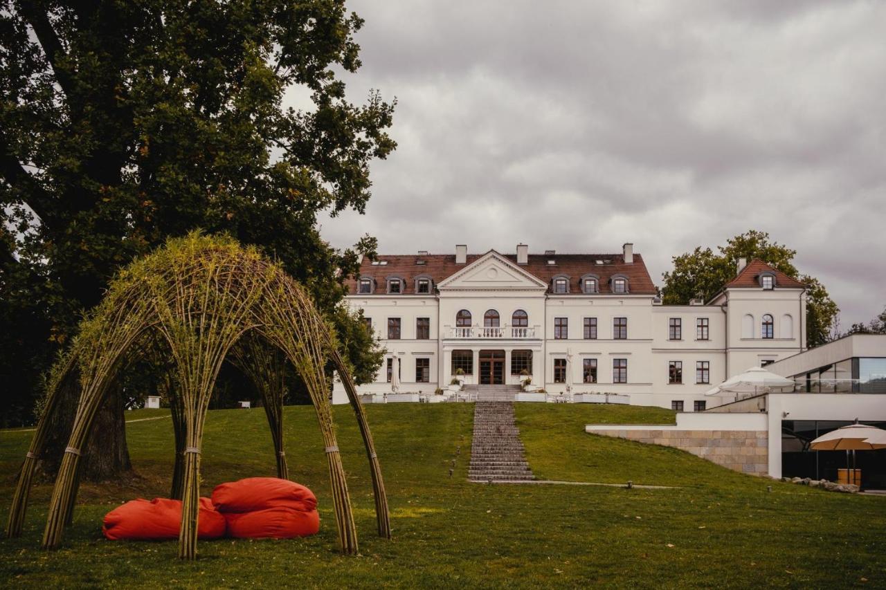 Hanza Palac Wellness & Spa Warlubie Exterior photo